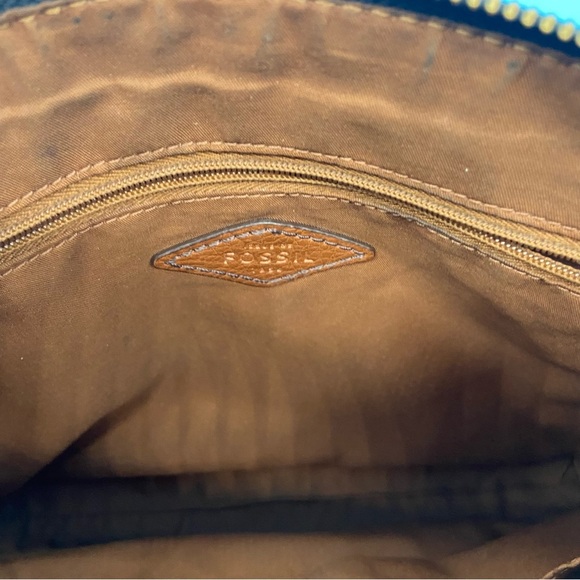 Vintage Fossil RARE Gemma Crossbody Pebble Leather Bag 10”w x 8”h x 1.5”d - Picture 4 of 9